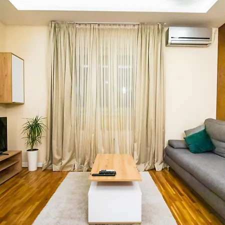 Angelina Apartment *